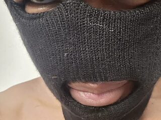 FriendsLikeThis live webcam thumbnail