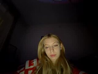 franny_fresh live webcam thumbnail
