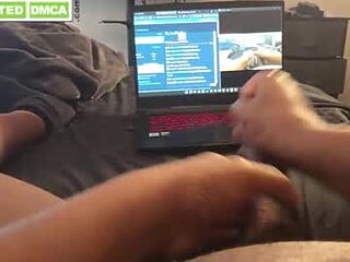 freakky_up_north live webcam thumbnail