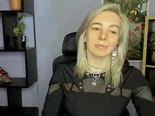 freeanne live webcam thumbnail