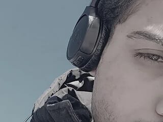 freoo0o live webcam thumbnail