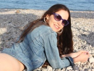 FuckingAlicee live webcam thumbnail