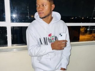 fuckboydud live webcam thumbnail