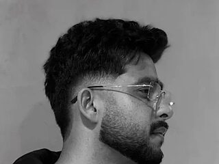 fuckinghot6969 live webcam thumbnail