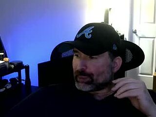 fuzz08 live webcam thumbnail