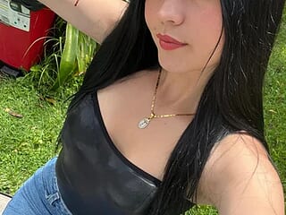 Gabriellaa27_ live webcam thumbnail