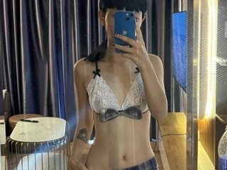 gabby_little live webcam thumbnail