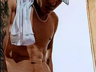 gabriel_reyes21 live webcam thumbnail