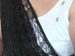 gaurika18 live webcam thumbnail