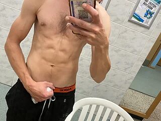 Georgeg2002 live webcam thumbnail