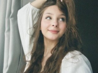 GeorginaCurvin live webcam thumbnail