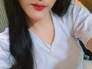 GeorginaLove09 live webcam thumbnail