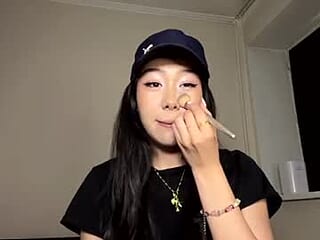 georginegingerich live webcam thumbnail