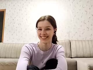 gertrudelyons live webcam thumbnail