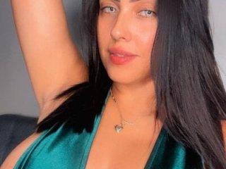 GhewnMilf live webcam thumbnail