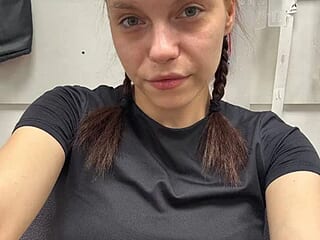 GiddyBawling live webcam thumbnail