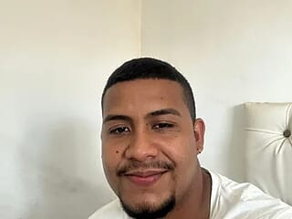 Giovann14 live webcam thumbnail