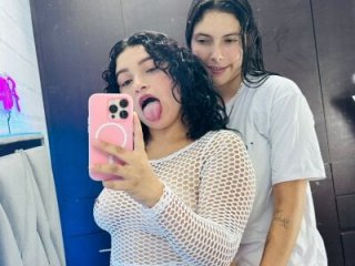 GirlOnGirlHeaven live webcam thumbnail