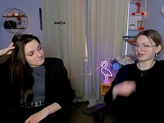 gia_lee_ live webcam thumbnail
