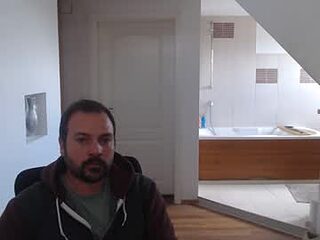 gintonik89 live webcam thumbnail