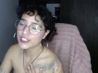 giny_bean live webcam thumbnail