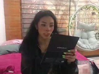 giovanna_oliveria live webcam thumbnail