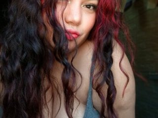 girl_milk2 live webcam thumbnail