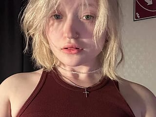 GlimmerGirl_ live webcam thumbnail