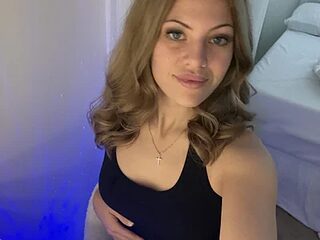 glitterliz223 live webcam thumbnail