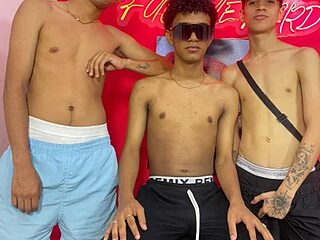 GOLDEN_2026 live webcam thumbnail