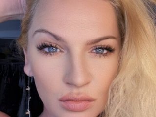 Goldenndoll live webcam thumbnail