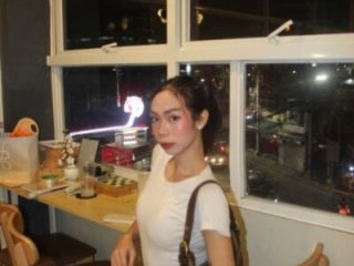 goddess_athena69 live webcam thumbnail