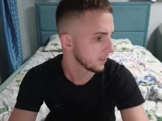 golden_boyyy21 live webcam thumbnail