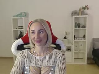 goodblondeno live webcam thumbnail