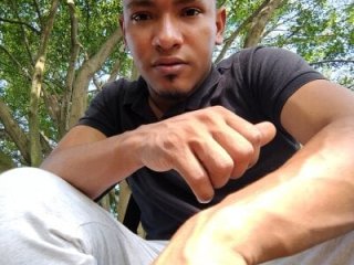 Grandeygruesa1 live webcam thumbnail