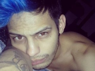 GrayHornyX live webcam thumbnail
