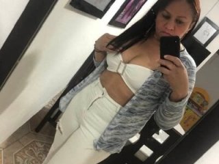 Gretta_Milf1 live webcam thumbnail