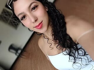 grace__black live webcam thumbnail