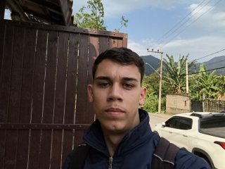 Gustavo52367 live webcam thumbnail