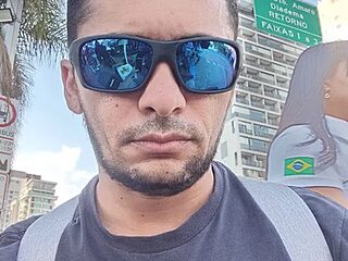 guguba live webcam thumbnail