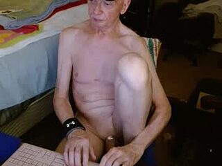 guy4u198 live webcam thumbnail