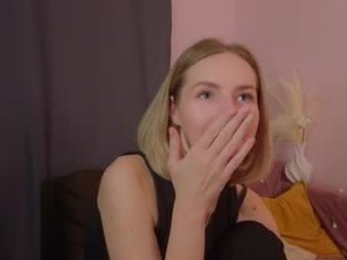 gwenkevwitch live webcam thumbnail