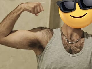 HairyMaster live webcam thumbnail