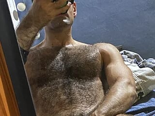 HairybutHorny live webcam thumbnail