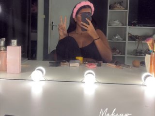 Halima_misshotpussy13 live webcam thumbnail