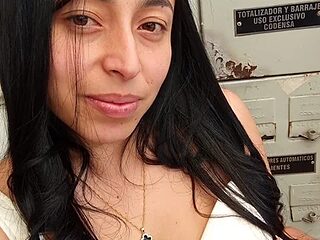 Hannah_White_ live webcam thumbnail