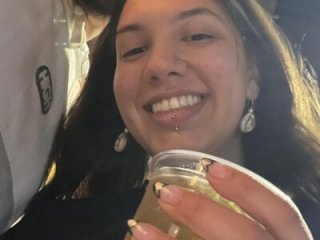 Hannahinfame live webcam thumbnail