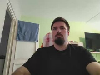 hairy_guy007 live webcam thumbnail