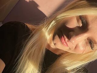 haleybooo live webcam thumbnail