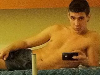 halfArabhalfspanish live webcam thumbnail